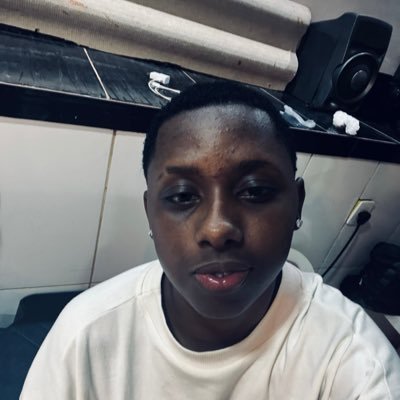 leoncio_loo's profile picture. antes eu sofria, agora eu sofro mais ainda