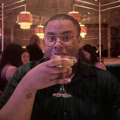 josephcalvinnn's profile picture. He•Him•His & I retweet things I find funny just like everyone else 🤷🏽‍♂️