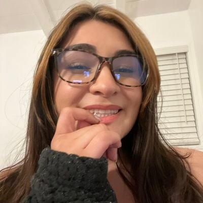 daisy87440's profile picture. Focused on my goals, not my scroll. Single and ready for the next chapter