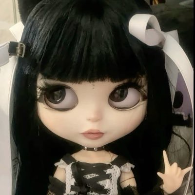 writtenbyjin's profile picture. biggest fan of yoongi's smile