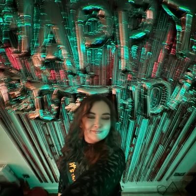 telephonebusy's profile picture. story of another us enjoyer