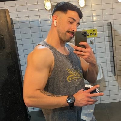 dudu_txx's profile picture. Nadando com os tubarões. ⚔🎰❤️‍🔥 @Monicalvieira