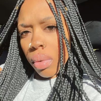 couturerii's profile picture. 