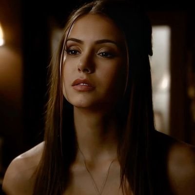 misscrouptonjr's profile picture. Papa: @bartycrouptonrp ,   amis:  @helgapouffyfan    et @LeDocteur_Rp Poudlard :🐍 🇬🇧 professeur 💖: @Lionoubliettes