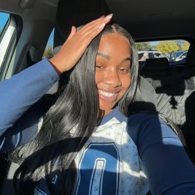 croker_12's profile picture. ngu alum | graphic designer | SCAD Alum🐝 | eight4three | ❤️ | 📍🇮🇪