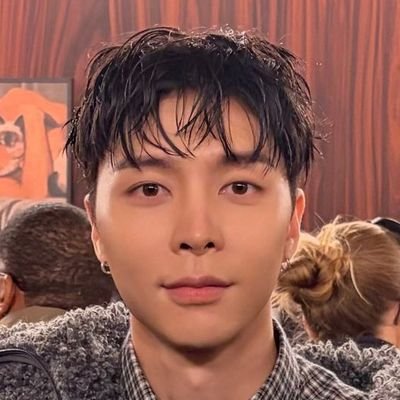 jwaisuh's profile picture. — please mention @ after dm *﹆ꔛ read my universe https://t.co/jROuHe3GQt