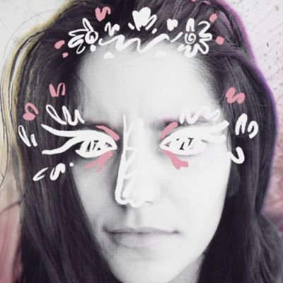 elisamorenoo's profile picture. cartoonist, illustrator & crocheter from Chile ✍️