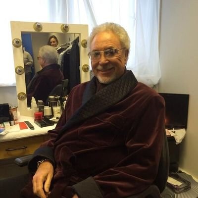 tomjones148's profile picture. 