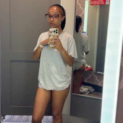 PrettyGyrl_Rae's profile picture. |3️⃣5️⃣| ♌️ |Pretty😍🎀…. the nurse 👩🏽‍⚕️with the plan🩺 muah 💋