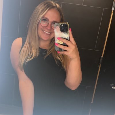 pearlkaena22's profile picture. take every breathe god gives you for what it’s worth — hhm & smm 👼🏼💞       sc: pearlkm