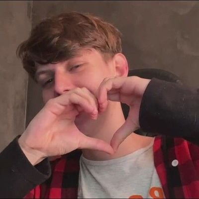 Elo_fa_da_cs's profile picture. oi, eu sou fã da cs e de mj ☝🏽