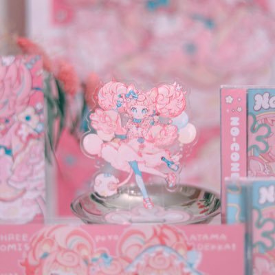 iluvucuzuru1's profile picture. ミルクレープの地質学者/たんぽぽの綿毛につかまって月まで行きました