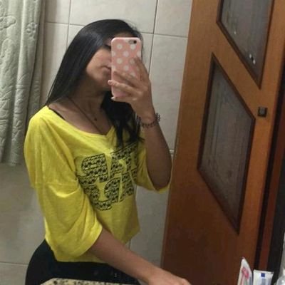 oliiveirra22's profile picture. As pessoas esquecem que o jogo vira e o mundo da voltas./19Anos 👩/ Gremista🇧🇼⚪⚫ 26.10👭💏💍