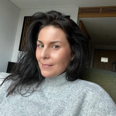 RitaH20802's profile picture. Old account got hacked. 10years helping people build confidence, build careers and grow businesses. Servant of Jesus Christ.🙏✝️