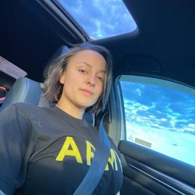 Charlotte271846's profile picture. 