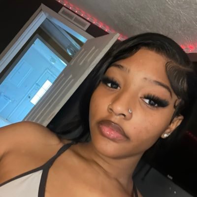 WorshipMeQueenn's profile picture. spoiled? yes brat? yes. do i deserve it? do i even have to answer😏 CASHAPP $keirrak26 or THRONE https://t.co/EFarvVn508