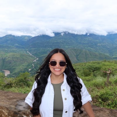 ferlaguna_'s profile picture. Que tus sueños sean más grandes que tus miedos✨