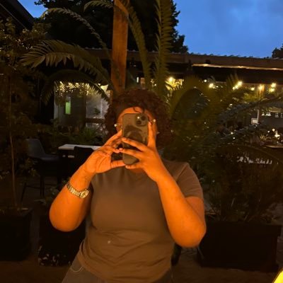 Lee_see_gooo's profile picture. I just need a cheque! Ha Weh Ma !