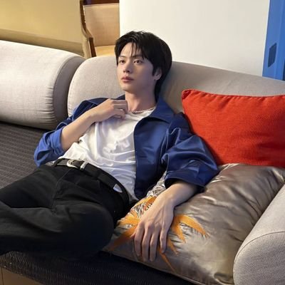 yoockandoit's profile picture. RP 1995 - Super handsome, 180cm tall, BTOB's youngest Yook Sungjae.
OC: Maverick Hudson. Leticia ❤️
