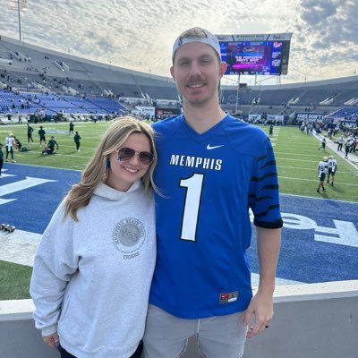 leannabounds's profile picture. @abounds99 is in my DMs.