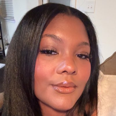 azariahgb_'s profile picture. 