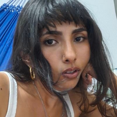 filhadamitski_'s profile picture. 胸がはち切れそうで                                                                        
se eu não exibisse meu talento, eu ainda faria sentido?