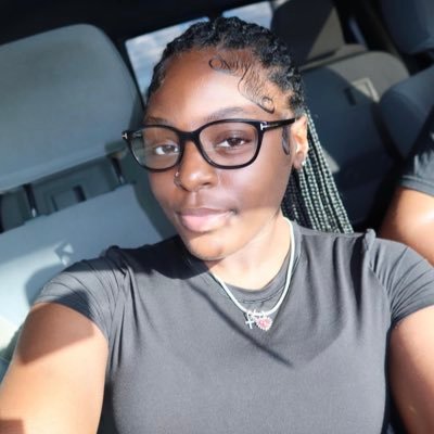 iluvnooniee's profile picture. 