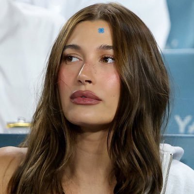 justinbiexr's profile picture. 