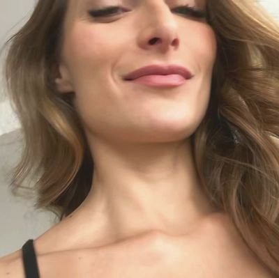 folkstalia's profile picture. 