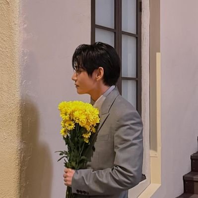 Cxrnll_'s profile picture. 💜⁷ @BTS_twt
( fan account ) || รักบังทันเจ็บแค่วันไปคอน  𝚁𝚎𝚟𝚒𝚎𝚠 : #รีวิวให้แอ๊ว | 𝚄𝚙𝚍𝚊𝚝𝚎 : #มะแอ๊วอัพเดททึ | 𝚃𝚛𝚊𝚌𝚔𝚒𝚗𝚐 : #มะแอ๊วแจ้งเลข