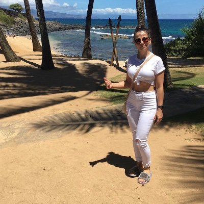 Heyitsjazmine84's profile picture. my peace is everything. I’m either traveling or working 🤷🏻‍♀️☮️  🪴big heart ❤️