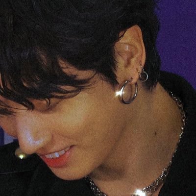 fallvoritegirl's profile picture. .