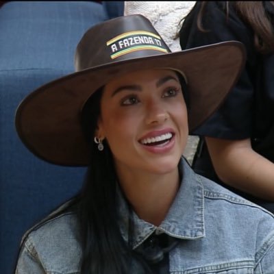 helodaray_'s profile picture. você cura aonde doi parece que me conhecia | Fanclub dela ❤️😍🪞✨ @rayfigliuzzi_