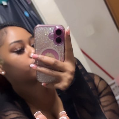 TherealNiya_22's profile picture. 23 🖤🥵 here for a fun time not a long time 😘 (🏳️‍🌈🤤)