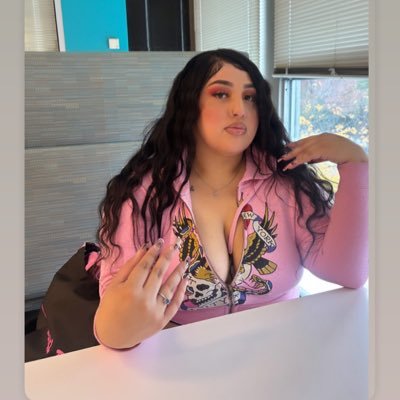 sexclanii's profile picture. 💦🧚🏼‍♀️😍😝 CONTENT CREATOR 👛 I DONT do meets , ask me bout my private Twitter 😝or private story on snap 💸🩷🌹☔️