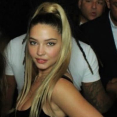 noshameluke's profile picture. mentally in a concert