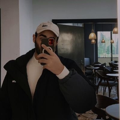 bwdy42084's profile picture. سمعة الرجال طوقٍ مثل طوق النجاه
ان حضر تكفيه و إن غاب تحما غيبته