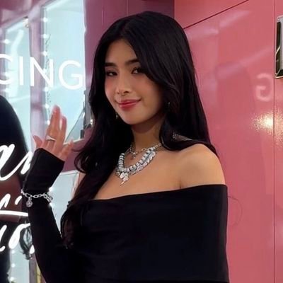 sophealaforteza's profile picture. MvRP, S-ENG: Alethea J. E. Izar • In charge of the beautiful chaos for Seo Jeongwoo,