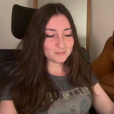 kyra_thoughts's profile picture. Living in the blissful, chaotic back & forth between mothering and keeping my head in the clouds ✍🏻