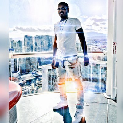 BamBandz's profile picture. 📸IG:BAM_BANDZ CEO OF #BGE🏦 #BENTLEYMUSIC📀 OUT NOW! #LASTANGELS 👼