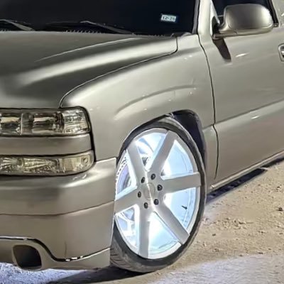 Jayhorny209's profile picture. 19 🤐 👻 209 📍 MIGHT AS WELL HMU📲meetups? bi