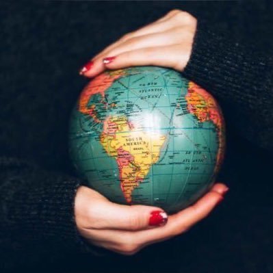 asma__alhakami's profile picture. كن نورًا في حياة من يستحق، فالنور لا يذهب بلا أثر