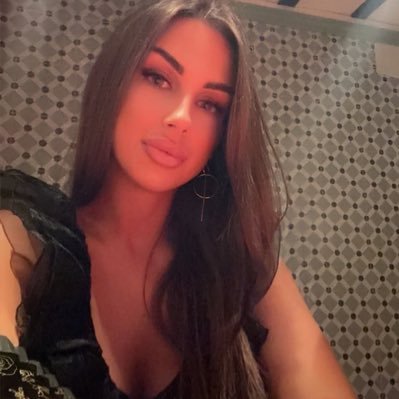 Adriana_Monxl's profile picture. 