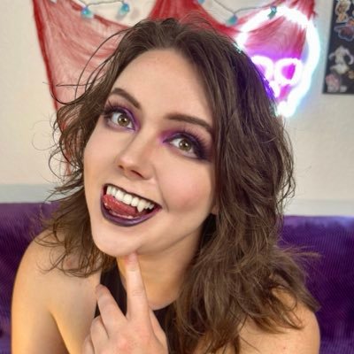 shelbyvixen's profile picture. SFW profile for Vixenshelby!