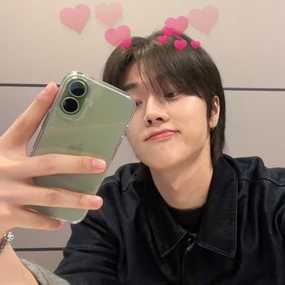 ashshalalala's profile picture. 05 | notebook for all of my favs💓