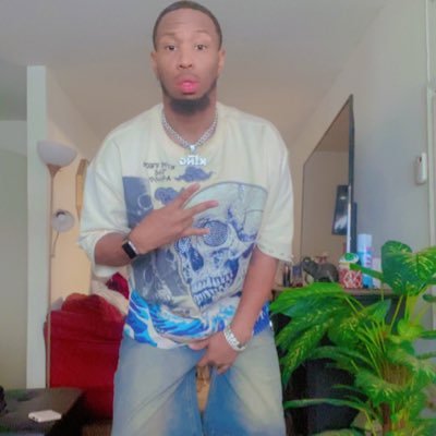 Mr_Goodbar_101's profile picture. Just ask