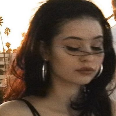 mik9rii's profile picture. lesbiana anorexika sufriendo