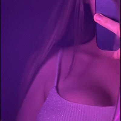 blahblahh100's profile picture. dont dm me without following 🤪 {i can verify just ask}