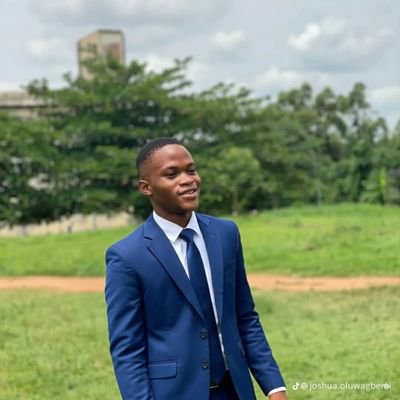 FamoriyoJ0's profile picture. Inchristalone#