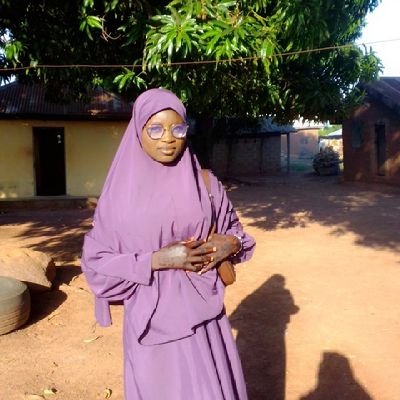 Khadee8810's profile picture. 